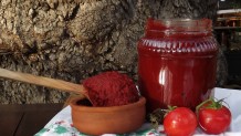 Ev Yapımı Domates Salçası